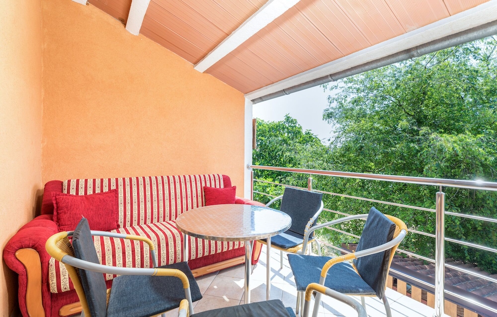 Apartment Manda 709