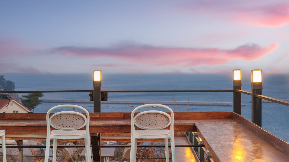 Namhae Onview Pension