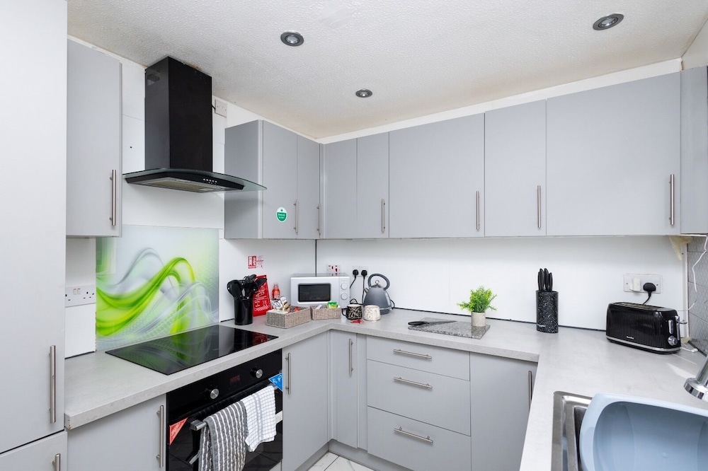 6 Guests - Pet Friendly - 10min Leeds City Centre