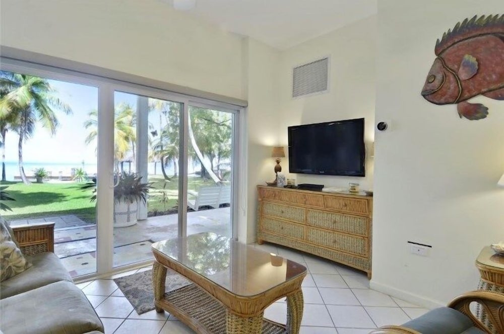 Complete Duplex On Gated Bayfront Property 4 Bedroom Apts by RedAwning