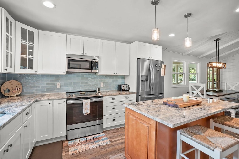 Inviting 3-bed, 3-bath Home Offers Perfect Blend of Comfort and Coastal Charm