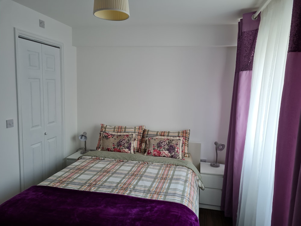 TravelStop #London-Ealing
