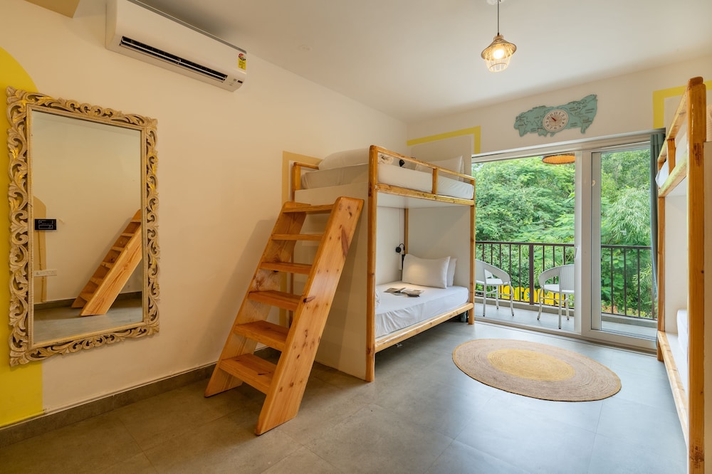 Locomo Boutique, Morjim - Cozy tropical stay, near beach view 5