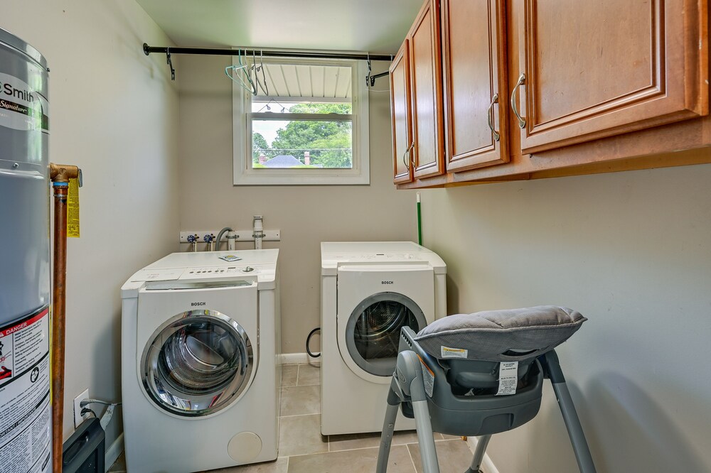 Greensboro Vacation Rental: 2 Mi to Downtown! view 2