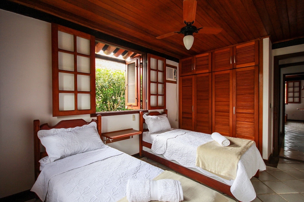Bz46 Casa 150 metros da praia 5 suites