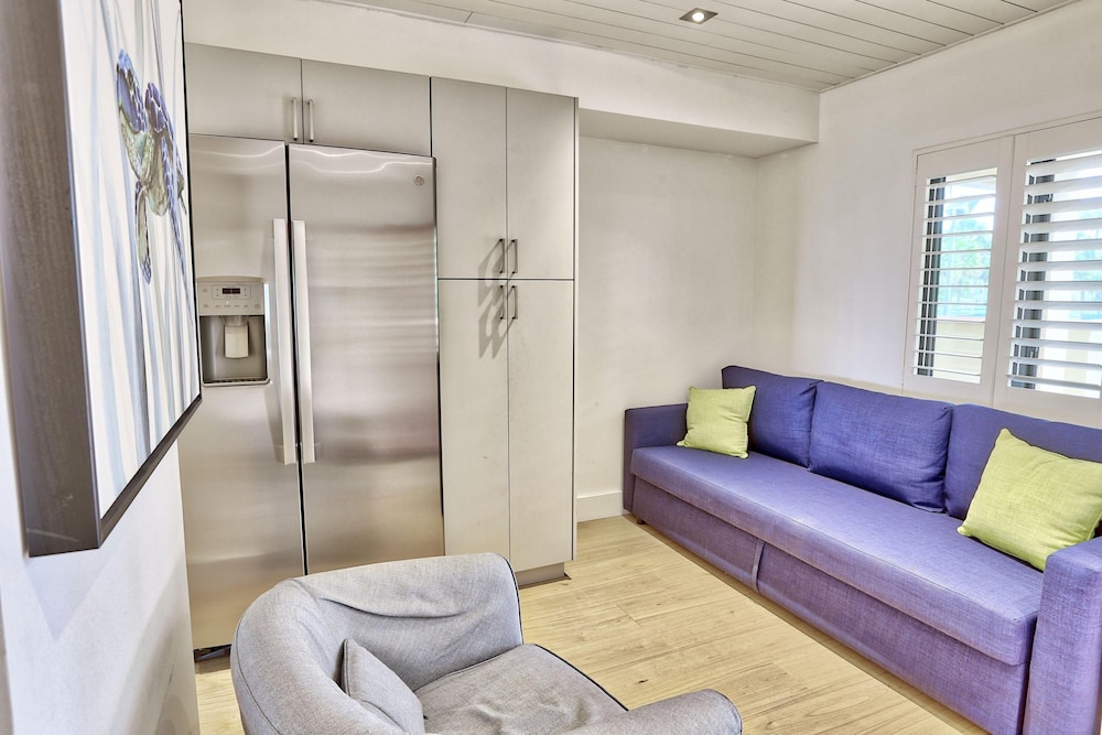 Land's End 11-203 Beach Front - Premier