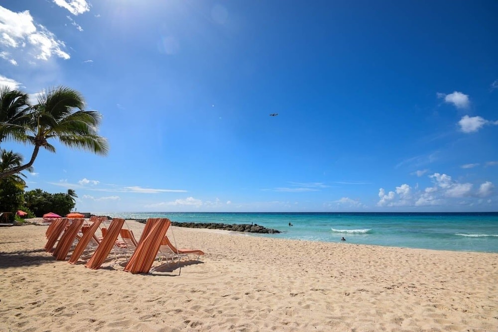 Modern 2-bed Apt Near Beach In St. Lawrence Gap 2 Bedroom Apts by Bluescape