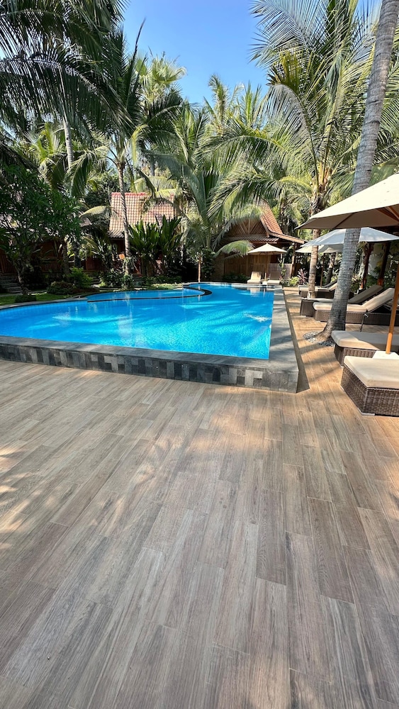 Villa Lova Sambirenteng