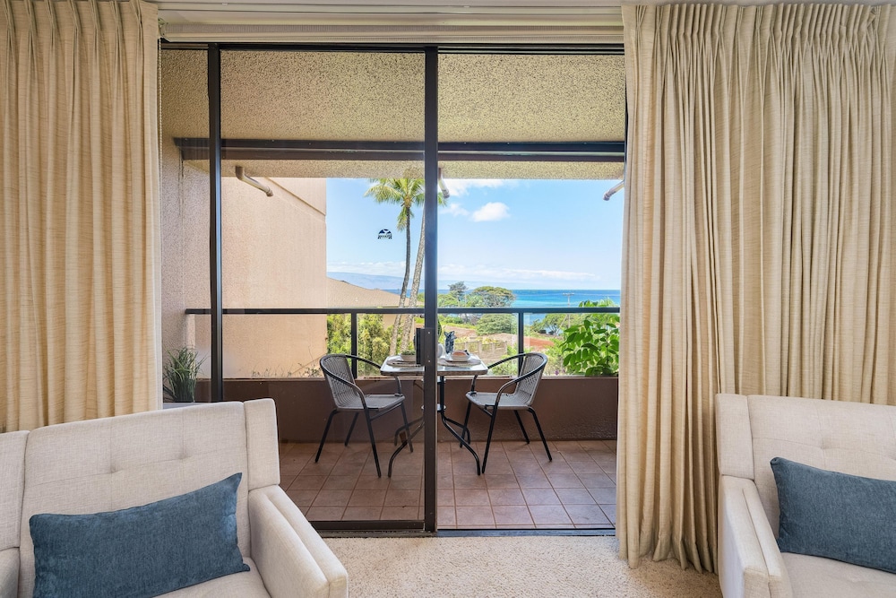 Kahana Villa F405 in Lahaina