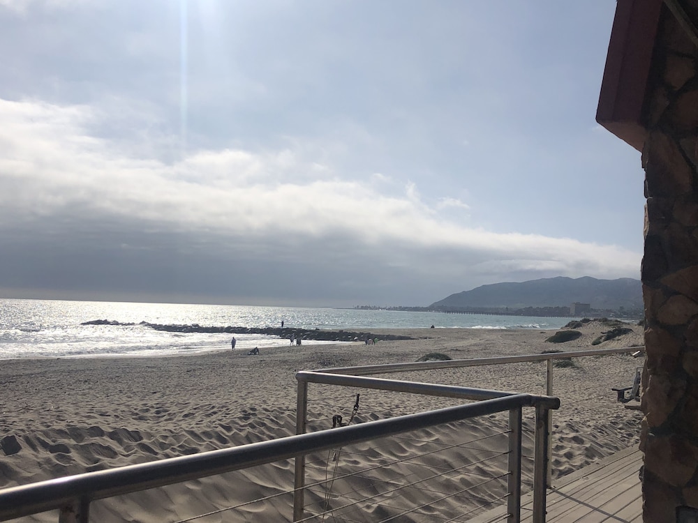 The Shores Inn and Beach Houses