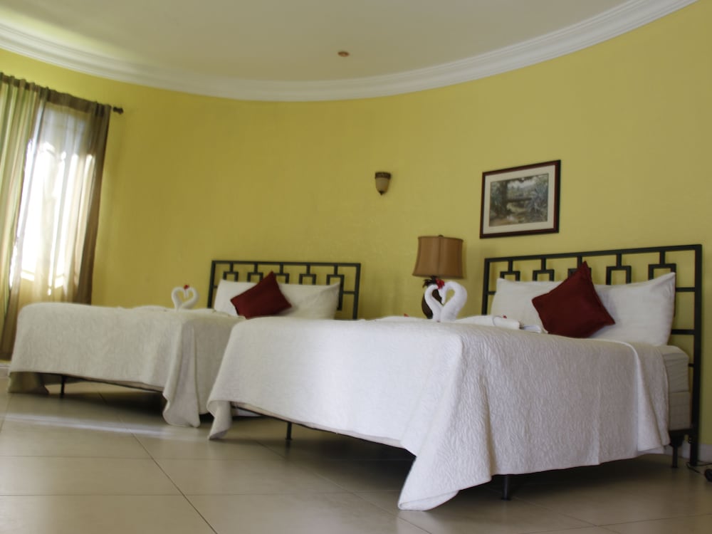 Milbrooks Villa and Retreat