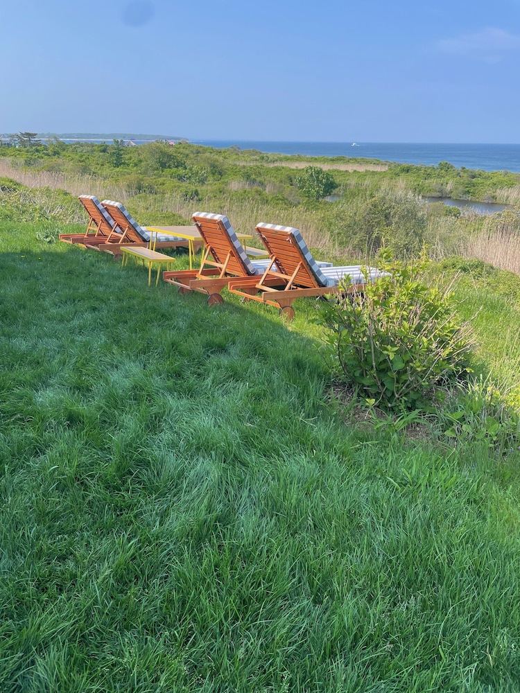 Sea Breeze Inn