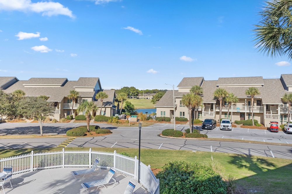 Grandview 2 Bedroom Condo