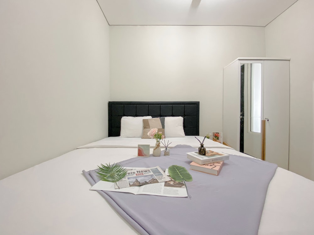 Minimalistic Designed 2Br Nifarro Park Apartment