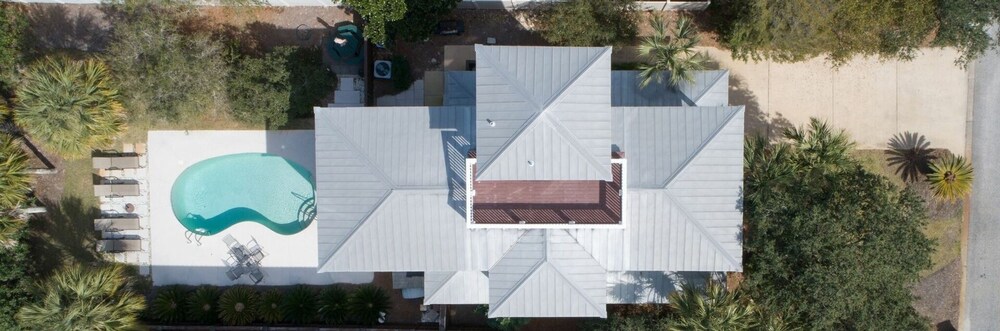 Shell Yeah by Avantstay Seagrove Pet-friendly Private Pool