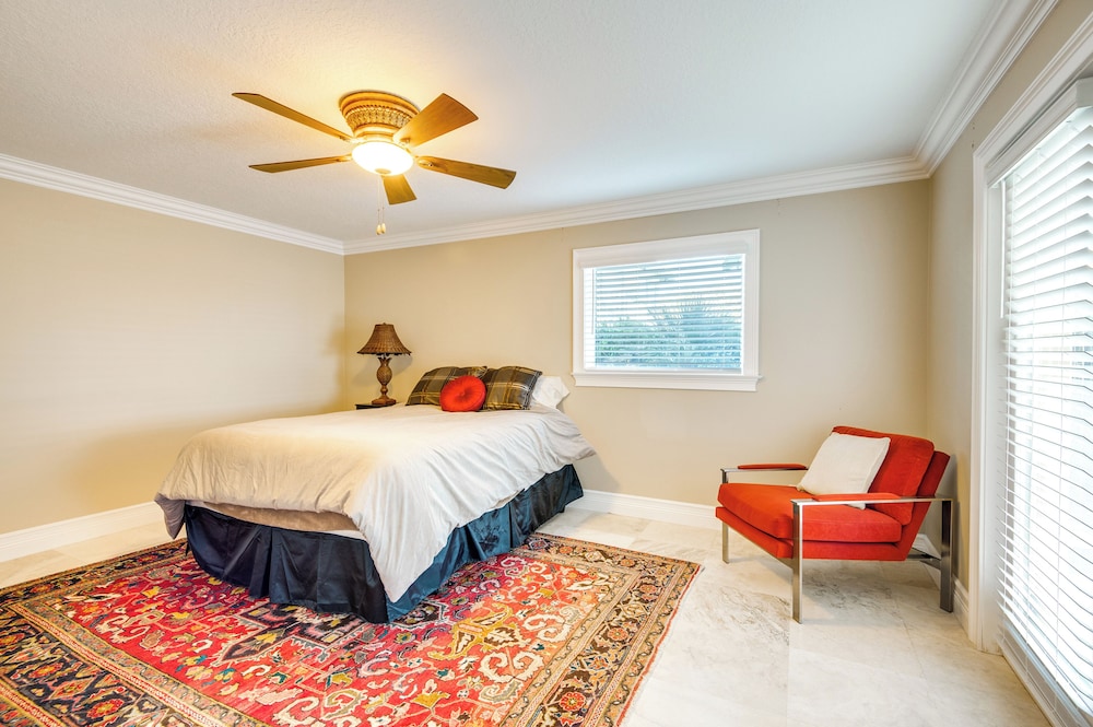 Beachfront Melbourne Beach Retreat w/ Pool Table!
