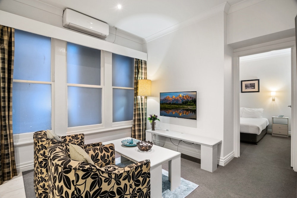 Melbourne CBD 1-bed With A/C Close to Theatres