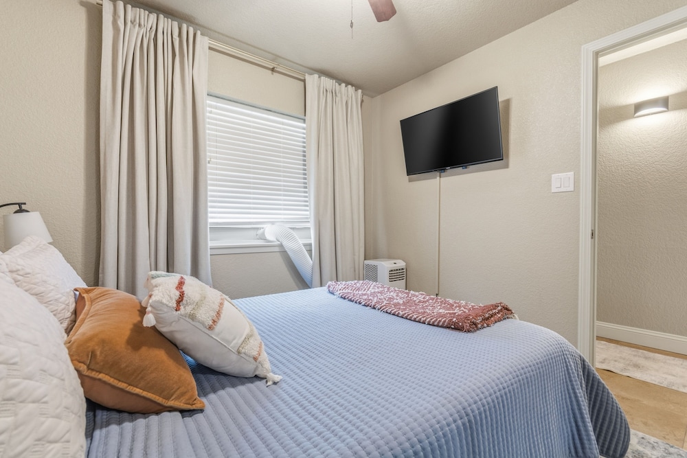 Clearwater Golden Escape On Lake Hamilton 2 Bedroom Condo