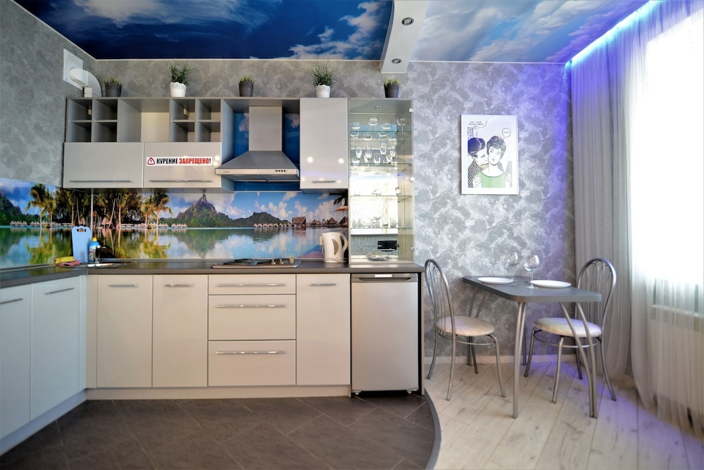 Megapolis Apartments on prospect Revolyutsii 9A