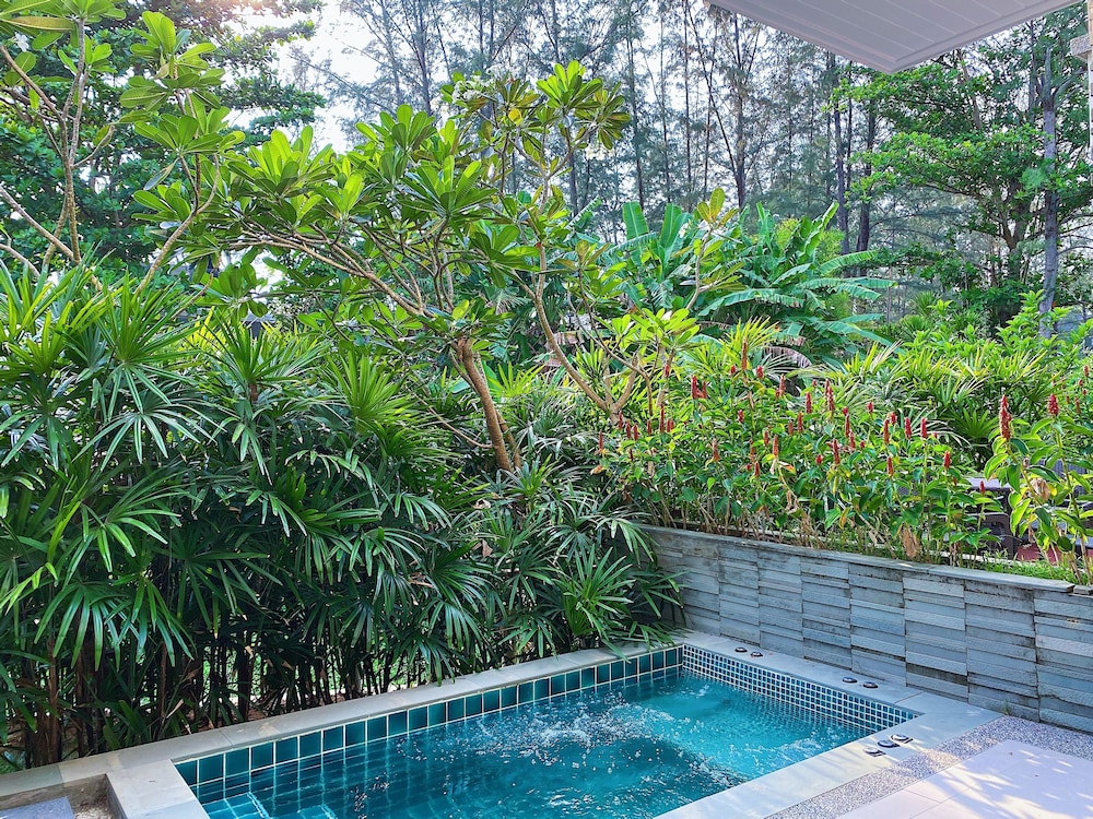 Beachfront 120sqm 2BR With Private Plunge Pool on Stunning Naithon Beach