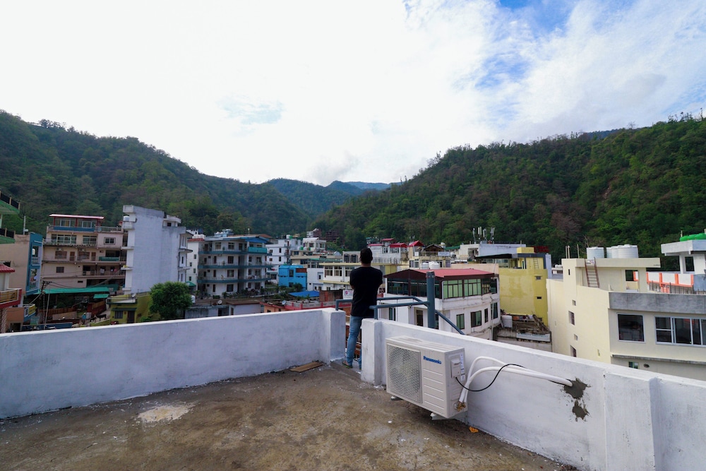 Manzil Hostel