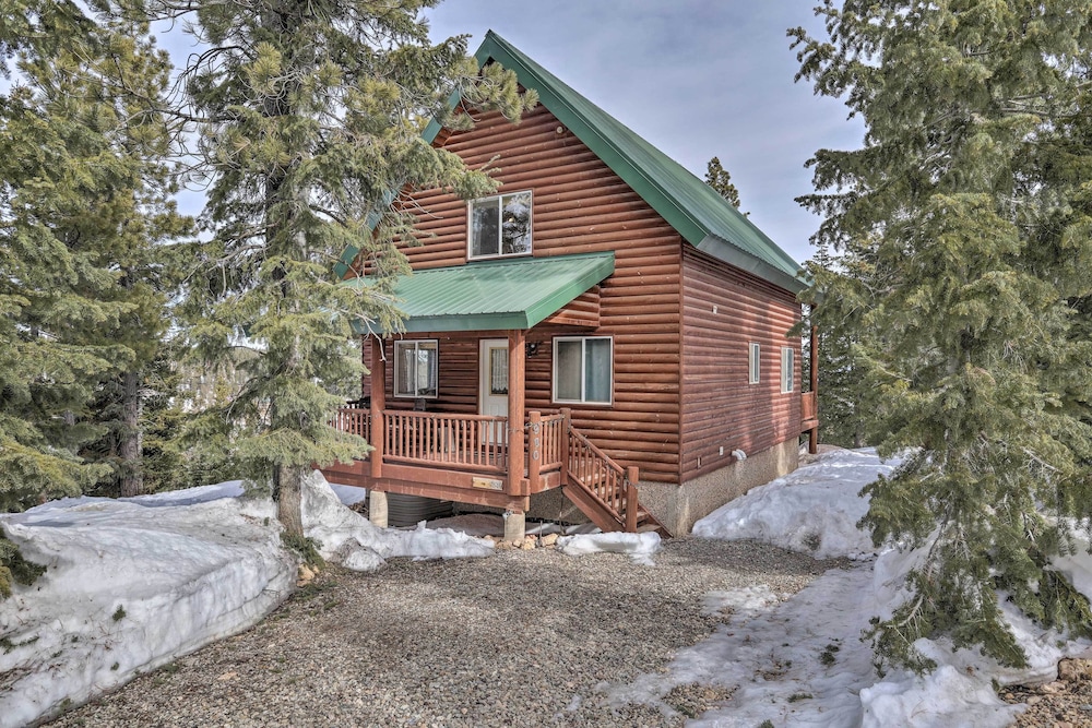 Cabin w/ Deck & Fire Pit in Duck Creek Village view 2