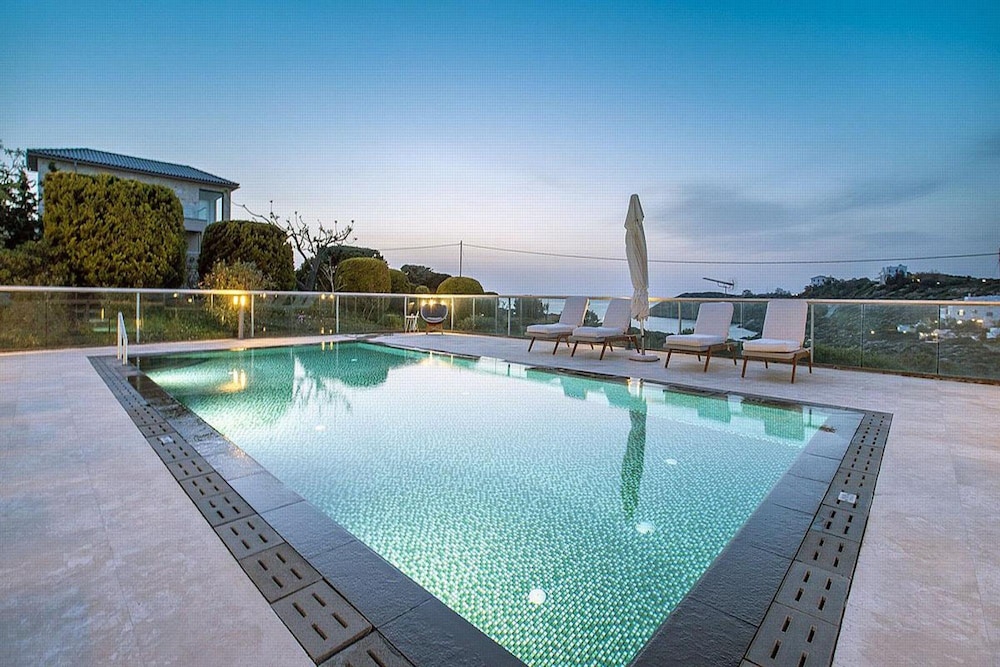 Tersanas Villas