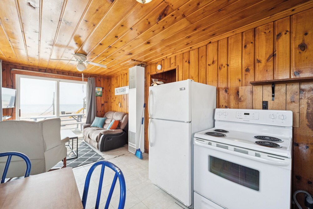 Barefoot Beach Resort