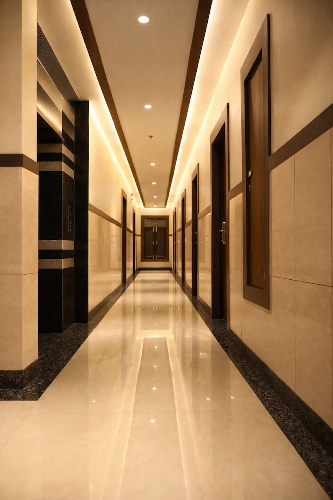 Hotel Sahil Suites