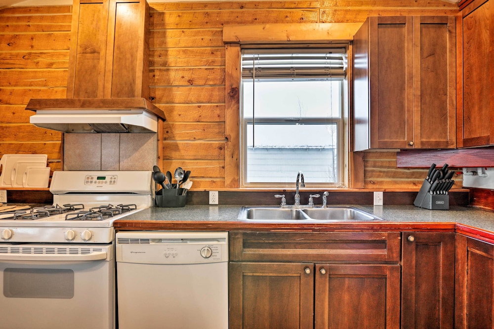 Cozy Teton Valley Escape: Pet Friendly w/ a Fee! view 5
