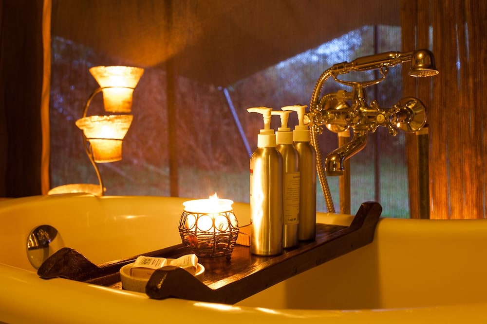 Mara Ngenche Safari Camp