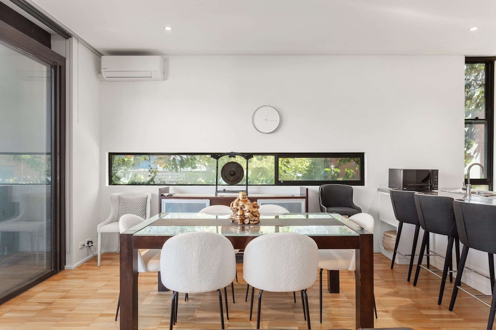 3-bedroom Home in the Heart of Darlinghurst