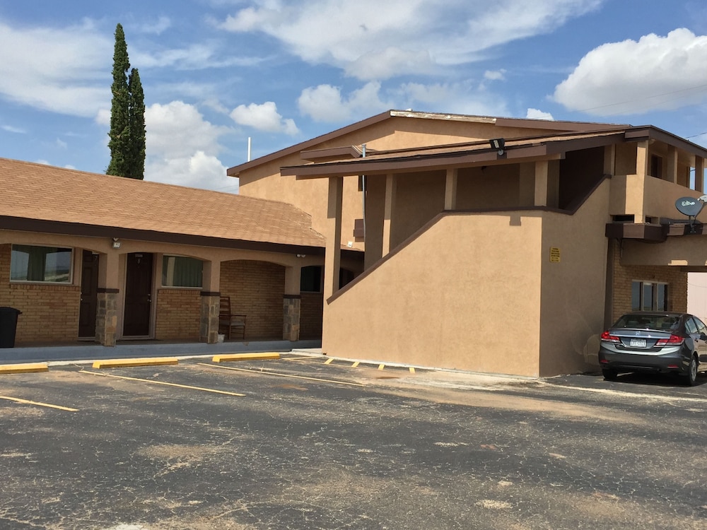 Coahoma Inn - Property Image 4