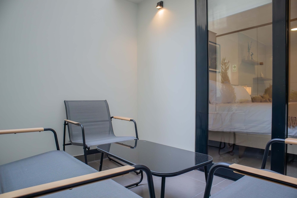 w Spectacular 1BR w Terrace in Miraflores