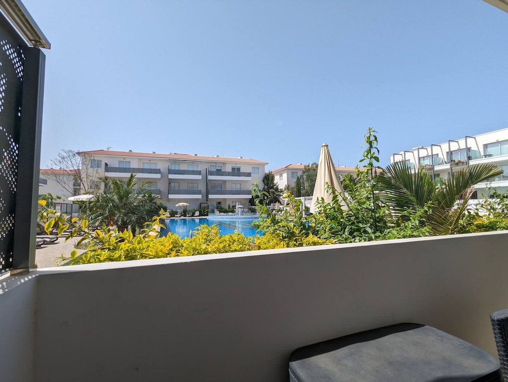 Violetta Apartment Ground Floor Pool View