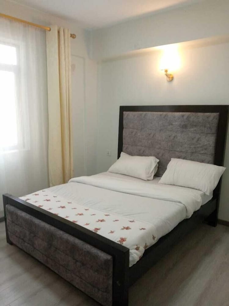 Stay.Plus Sandalwood Apartment Kilimani view 3