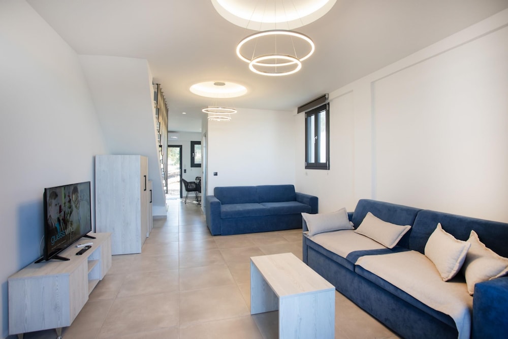 Villa Ismini Tessera