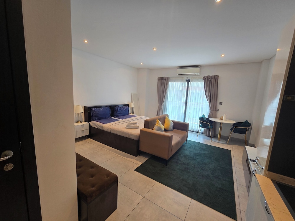 The Signature Apartments Gh