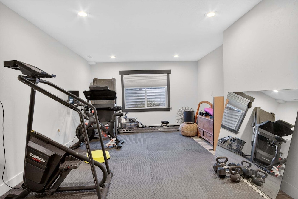 Modern 6br Home Near Park City 6 Bedroom Home
