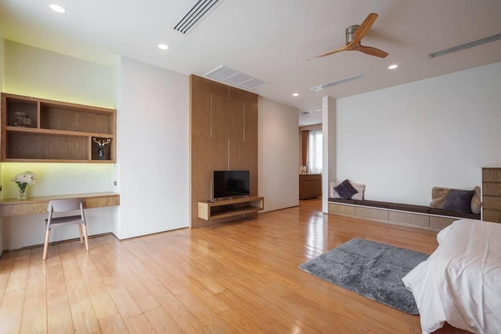 Ekkamai Luxury Villa With Home Cinema