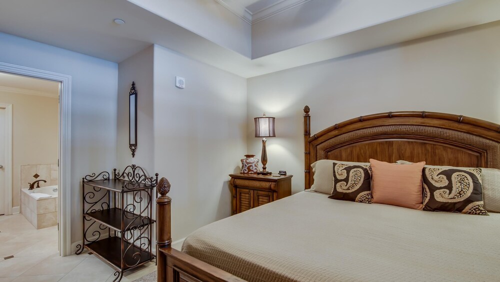 Phoenix West by Southern Vacation Rentals