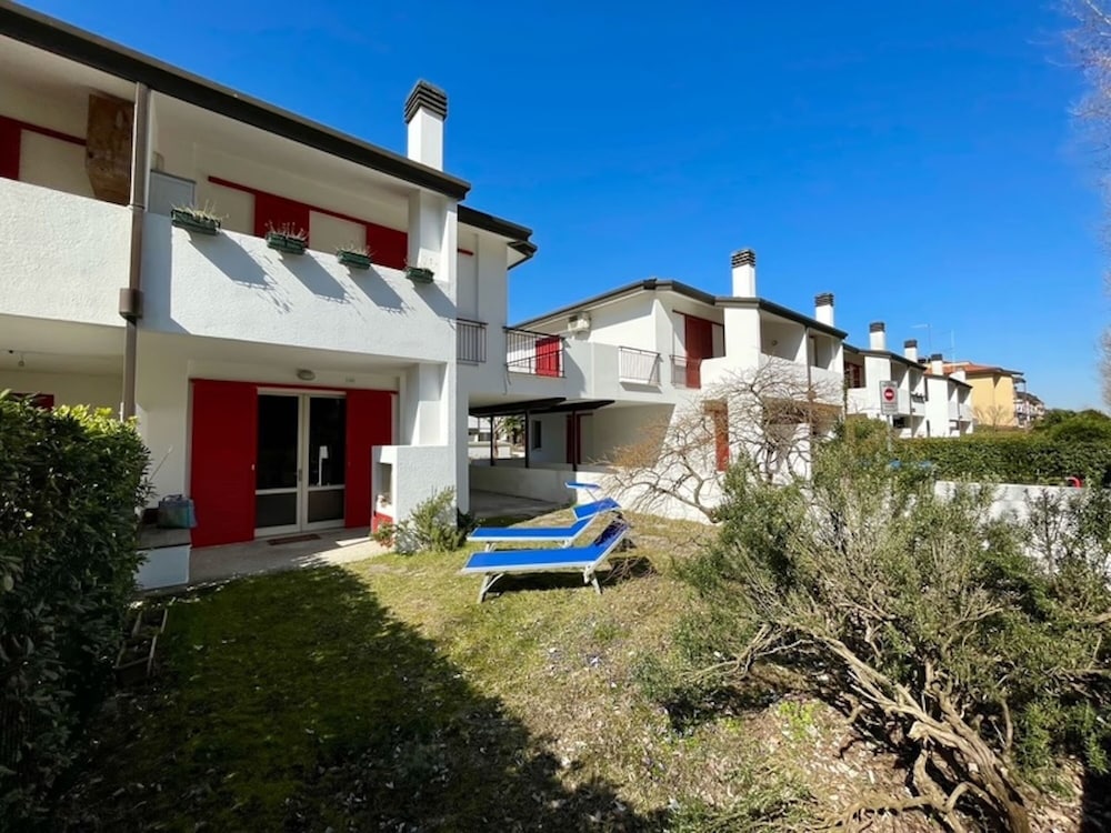 Townhouse With Garden and Terrace