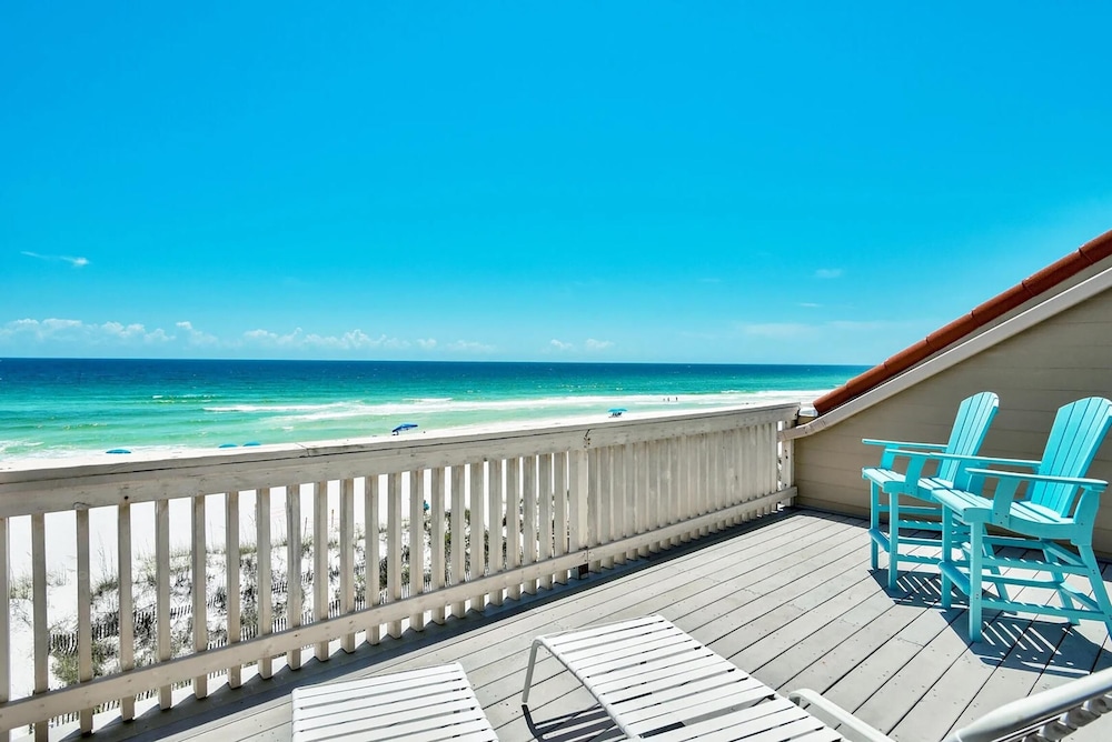 Green Reef #8- Beachy Keen