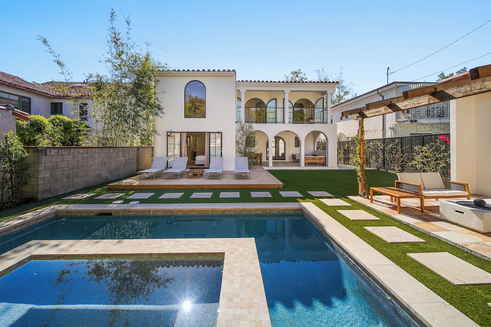 Bella Villa - Image 2