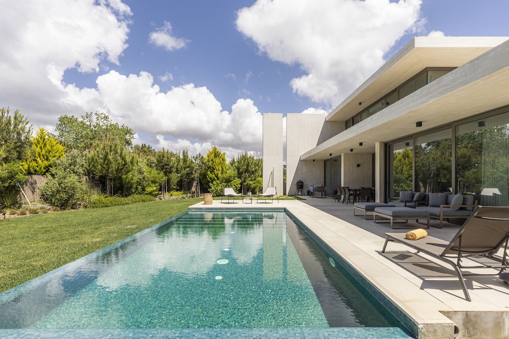 Troia Design Villa by Cadenzalux