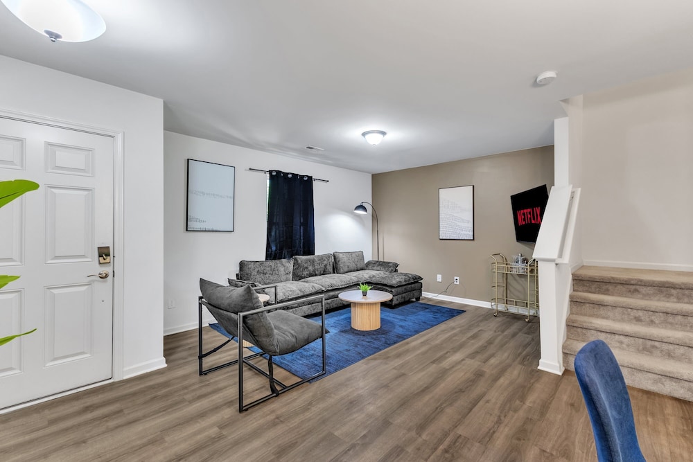 King 3BR Townhouse Mins to Cary NC State