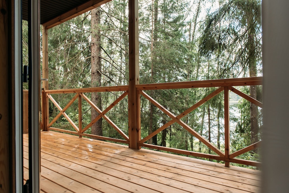 Pastorskoe Lake Holiday Park view 3