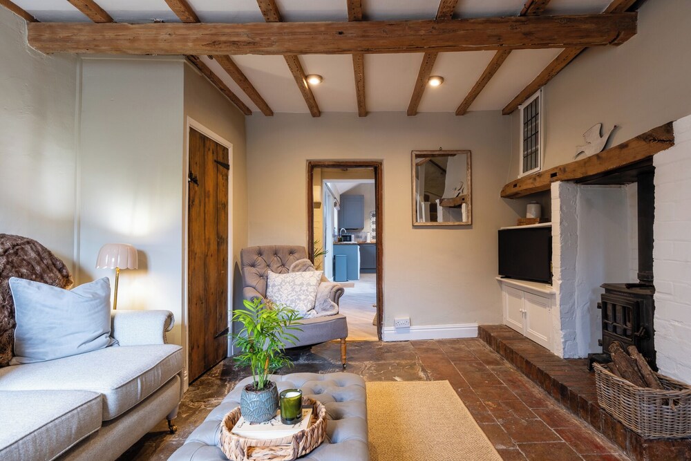 Two Cottages near Stratford-upon-Avon