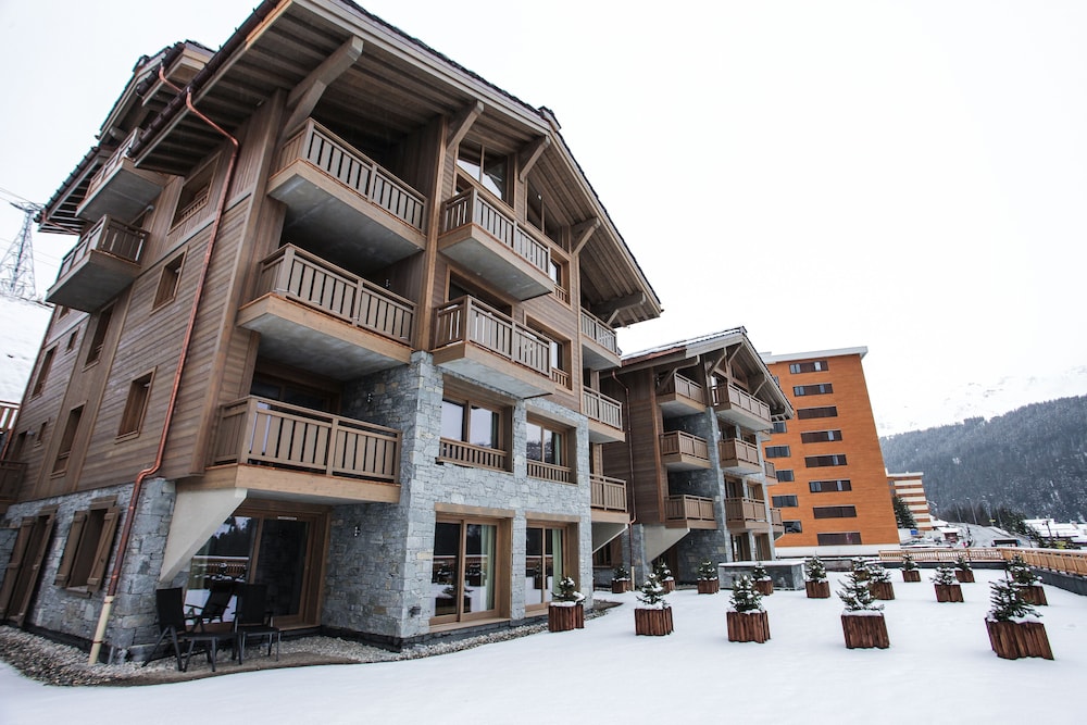 Aspen Lodge by Alpine resorts view 2