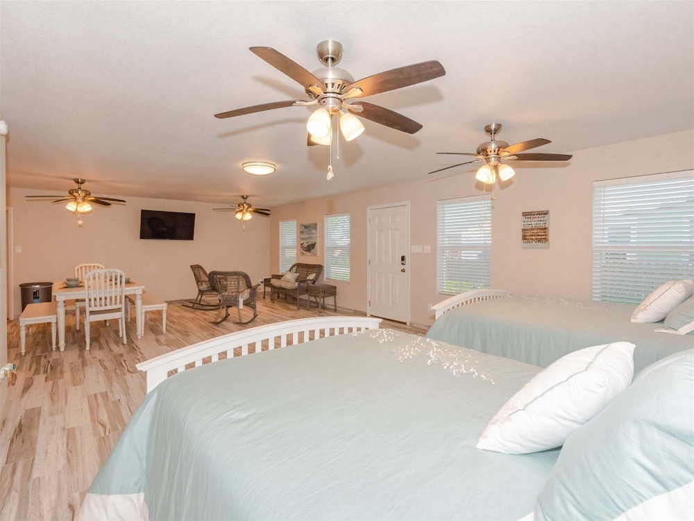 St. Charles Bay Cottage #10 -captain Jack's view 3